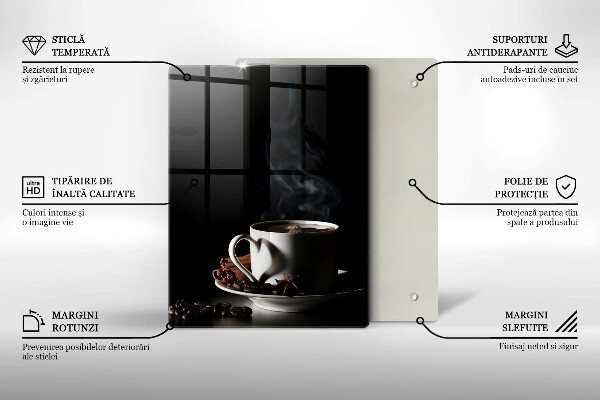 Skärbräda i glas En kopp varmt kaffe