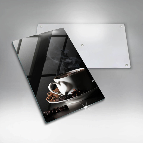 Skärbräda i glas En kopp varmt kaffe