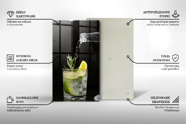 Skärbräda i glas Ett glas vatten