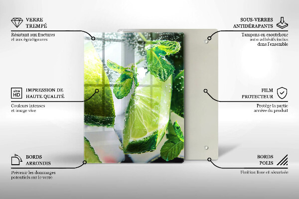 Skärbräda i glas Vatten med lime och is