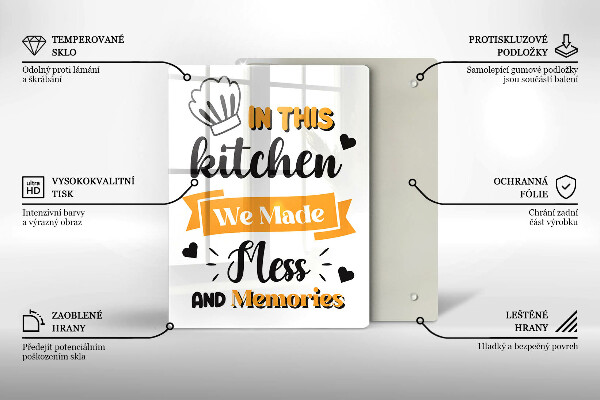 Skärbräda i glas I det här köket skapade vi oreda och minnen