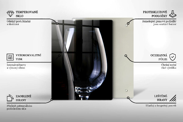 Skärbräda i glas Ett glas och en flaska