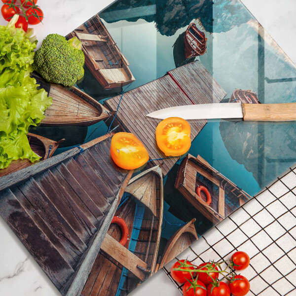 Skärbräda i glas Båtar på sjön