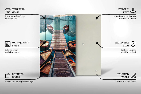 Skärbräda i glas Båtar på sjön