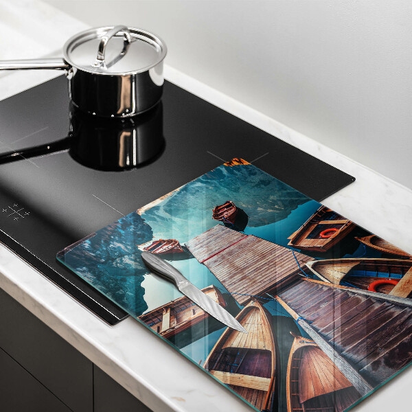 Skärbräda i glas Båtar på sjön