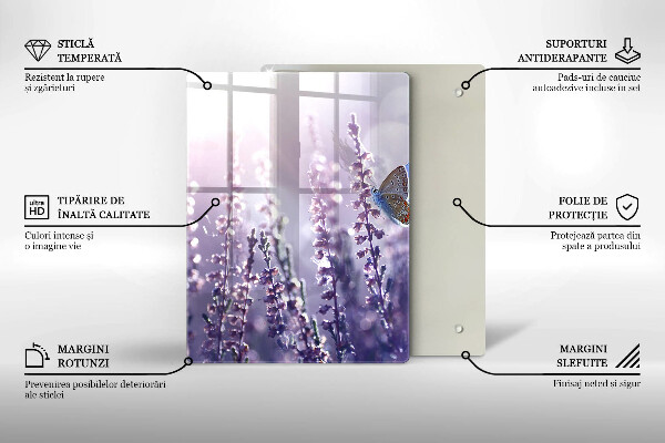 Skärbräda i glas Vildblommor och en fjäril