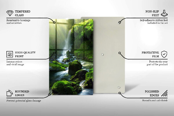 Skärbräda i glas Vattenfall i djungeln