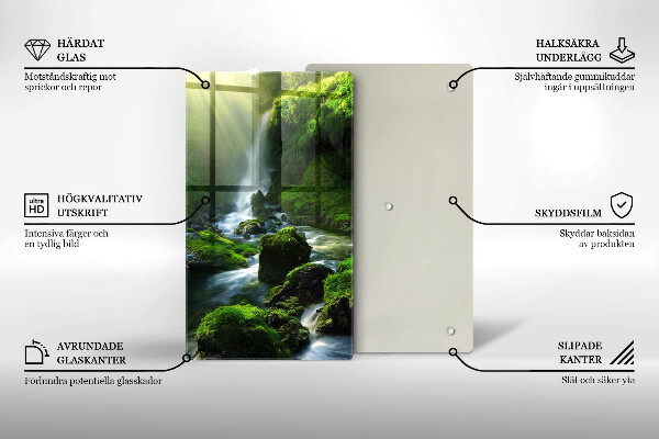 Skärbräda i glas Vattenfall i djungeln