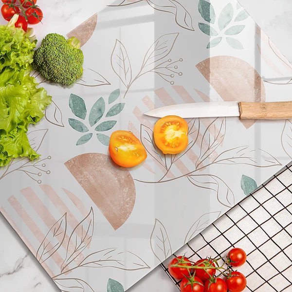 Skärbräda i glas med boho-lövmönster