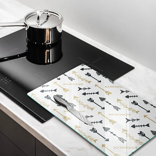 Glasskärbräda med boho pilmönster