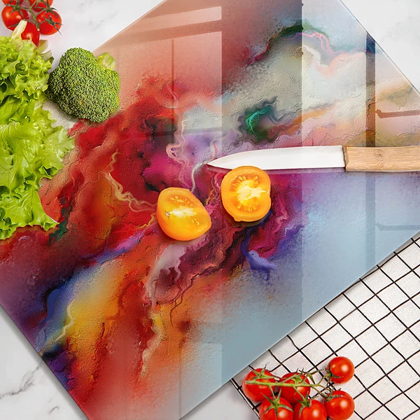 Glasskärbräda med rökigt abstrakt motiv