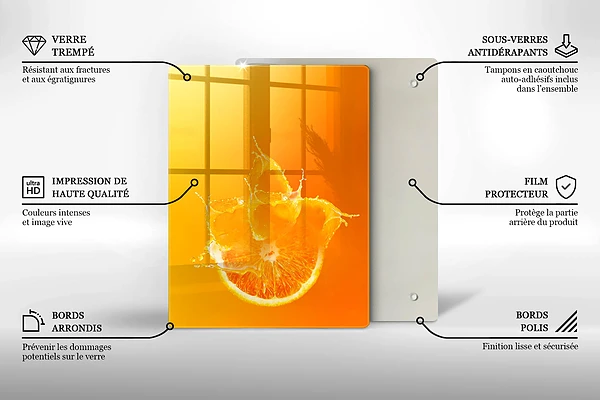 Skärbräda i glas med metallstruktur