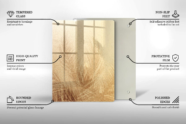 Glasskärbräda Nötter på en vit bakgrund