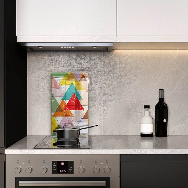 Glasskärbräda med motiv av målade trianglar