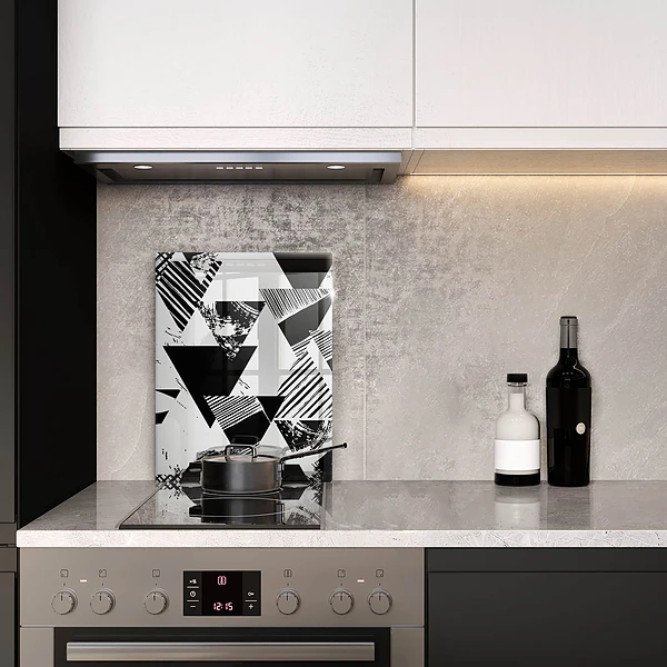 Glasskärbräda med geometriskt triangelmönster
