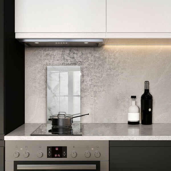 Glasskärbräda i modern marmordesign