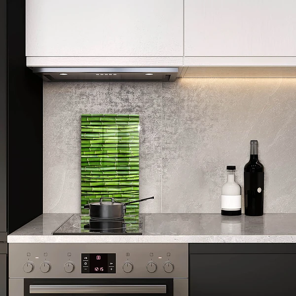 Skärbräda i glas med naturmotiv av bambu