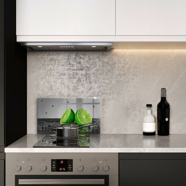 Skärbräda i härdat glas Saftiga lime och vatten