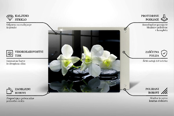 Skärbräda av glas Vita blommor i vatten Zen