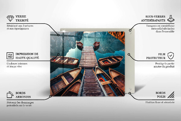 Skärbräda av glas Båtar på sjön