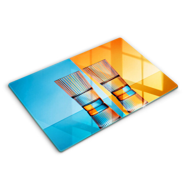 Skärbräda glas modern Två glas vatten