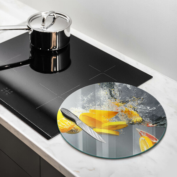 Skärbräda glas unik Citroner i vatten