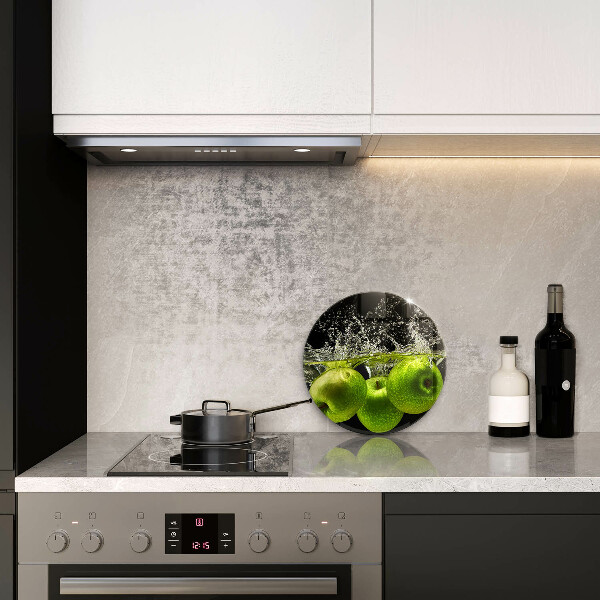 Skärbräda glas unik Gröna äpplen och vatten