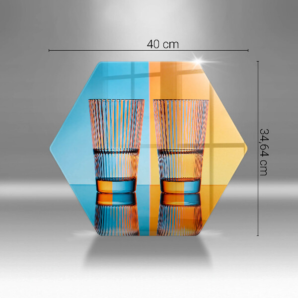 Skärbräda glas sexhörning Två glas vatten