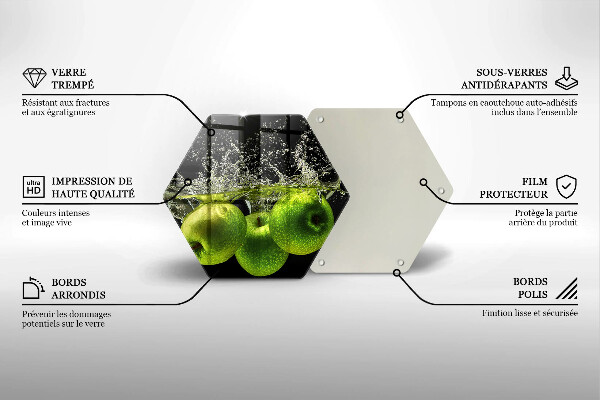 Skärbräda glas sexhörning Gröna äpplen och vatten