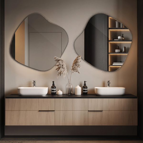 Spegel fläck asymmetrisk 77x77 cm