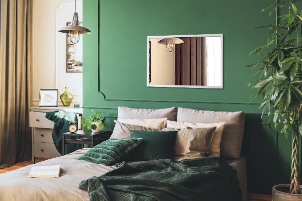 Rektangulär spegel i vit ram för sovrummet 50x50 cm