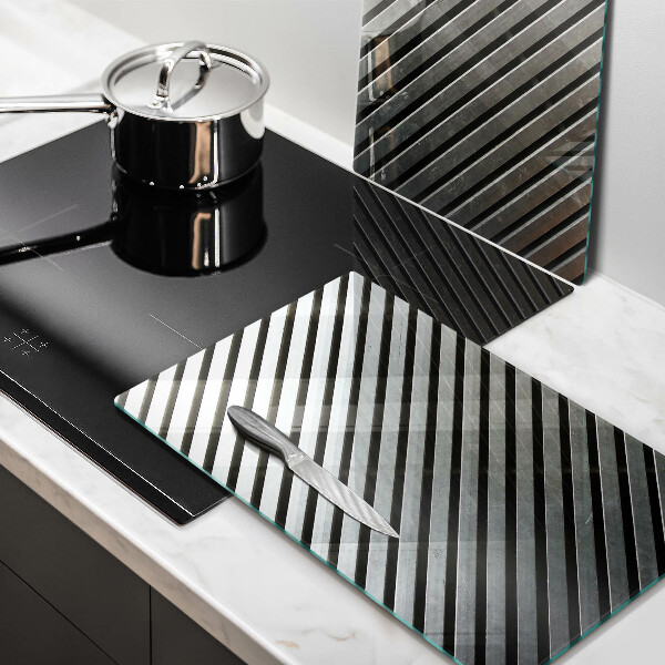 Spisskyddsplatta Metalllinjer