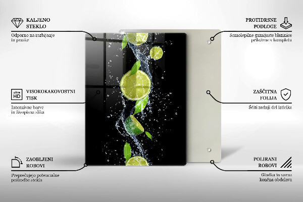 Spisskyddsplatta modern Saftiga limefrukter i vatten