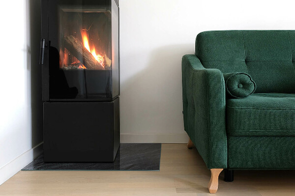 Rektangulär glasskiva under braskamin Stenytans struktur