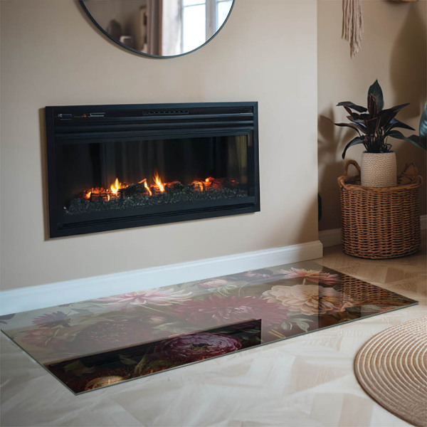 Rektangulär glasskiva under braskamin Blombukett i detalj