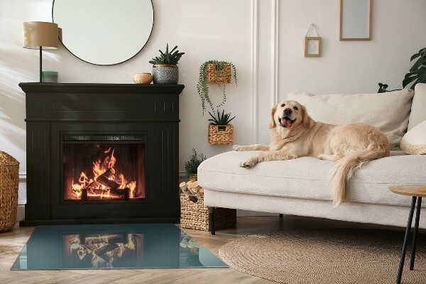 Rektangulär glasskiva framför öppen spis Färg Havsblå